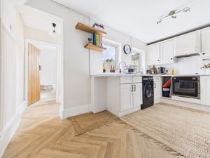 Kitchen- click for photo gallery
